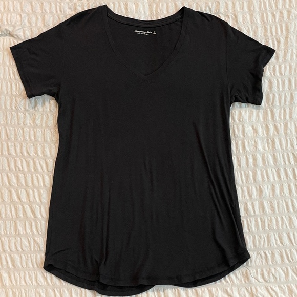 🌟(2 for $36) Abercrombie & Fitch V-Neck Tees | Soft A&F Drapey T-Shirt | Size M - Picture 6 of 13